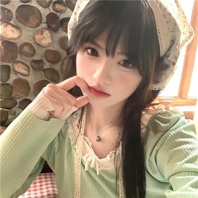 我和他都是新郎。